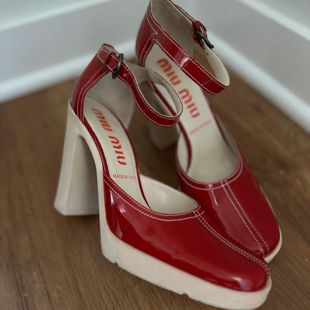 Miu Miu Patent Leather Red ankle strap heels 36.5